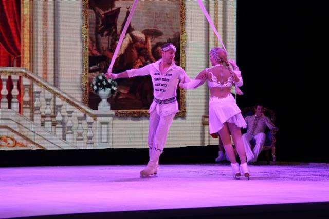 Swan Lake On Ice
